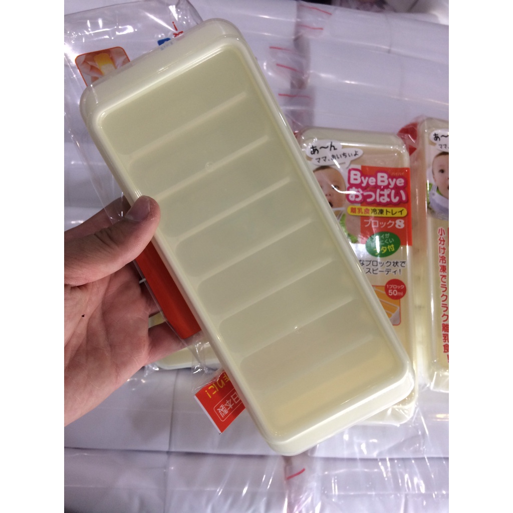 KHAY CHIA ĐỒ ĂN DẶM CÓ NẮP ĐẬY TIỆN LỢI