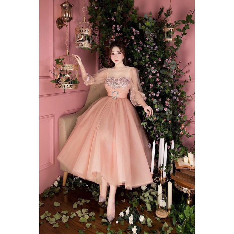 ĐẦM XOÈ TAY PHỒNG KẾT HOA THÊU ( kèm khoen eo đá pha lê)