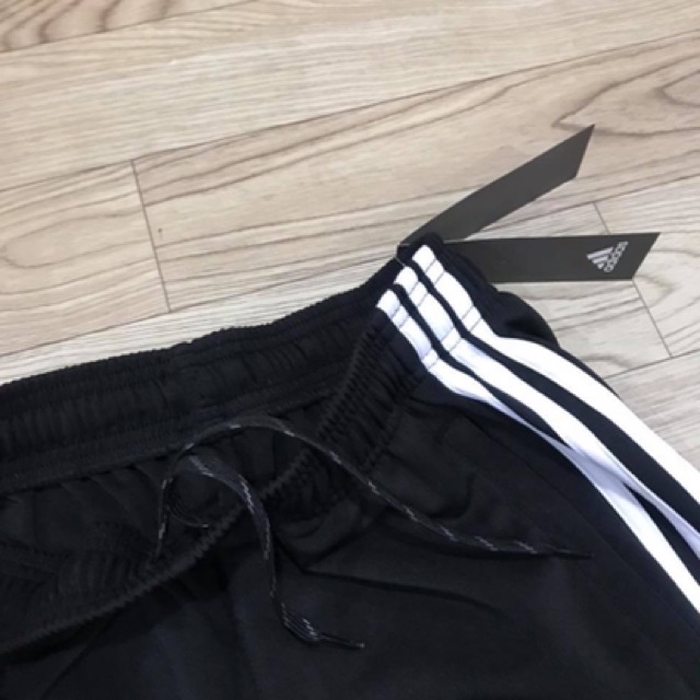 Quần Short Adidas