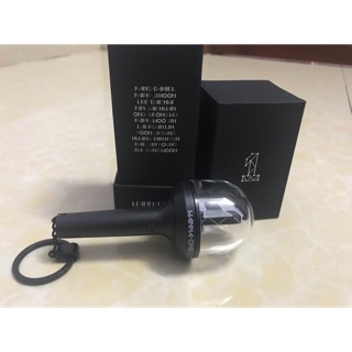 Thanh lý Keyring wanna one (bị rách đế đựng keyring)