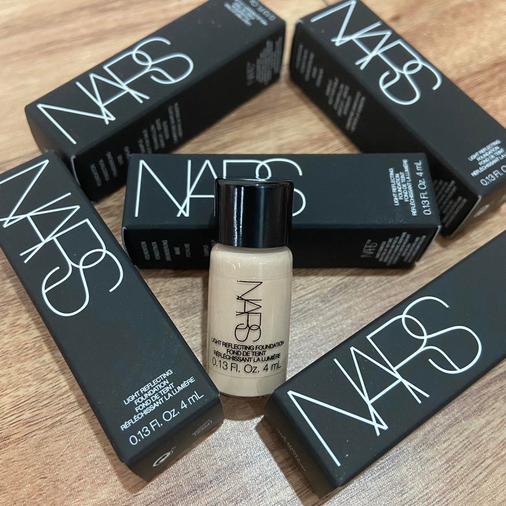 Kem nền ⚡SALE SỐC⚡  Nars Light Reflecting Foundation mini 4ml fullbox