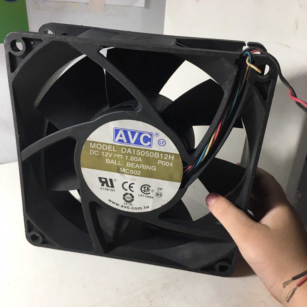 Quạt tản nhiệt 15x15x5cm 12V 1.8A