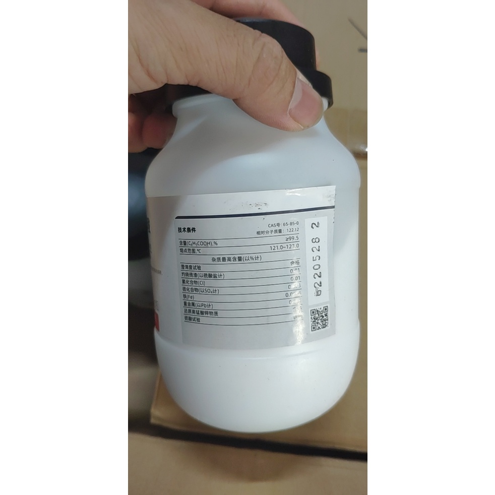 Hoá chất Benzoic aci d C7H6O2 Xilong chai 250g CAS 65-85-0 C6H5COOH