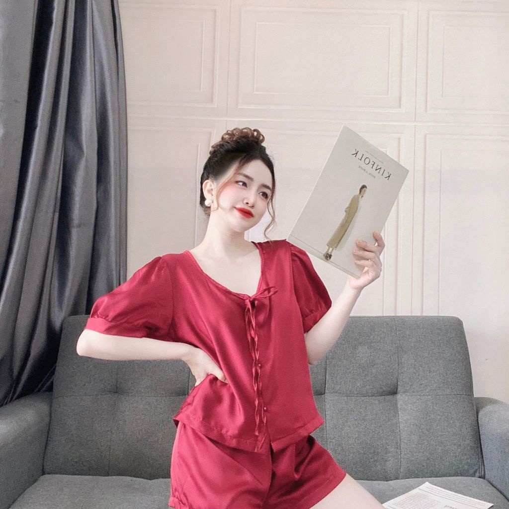 Đồ Ngủ Tiểu Thư Tay Ngắn Đính Nút Ngọc 40-60kg | BigBuy360 - bigbuy360.vn