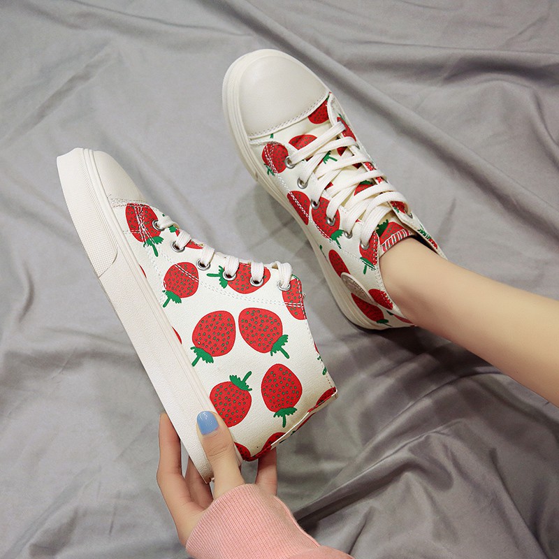 Giày thể thao nữ hình dâu tây dễ thương 123 | BigBuy360 - bigbuy360.vn