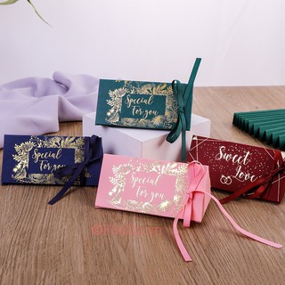 [11*5.8*5.5] Hộp đựng socola 3v kèm ruy băng form tam giác