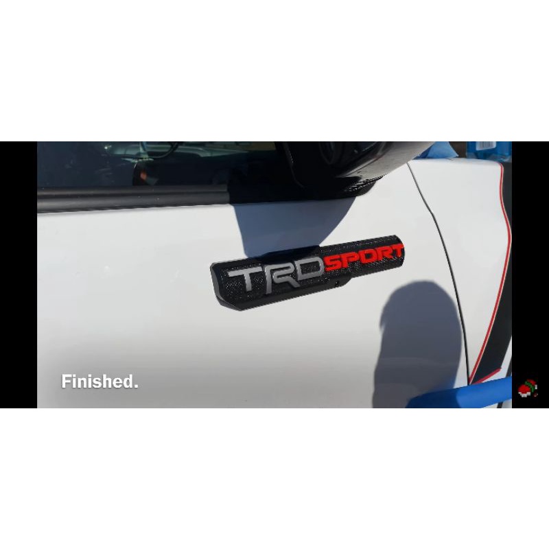 Tem dán 2 bên hong xe TRD SPORT