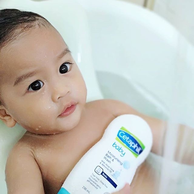 Sữa Tắm Cetaphil Baby Moisturizing Wash &amp; Bath 230ml