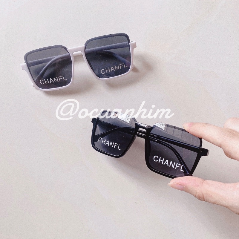 Kính vuông hot hit cho bé