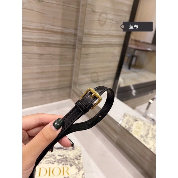 Túi Xách Diỏr quai xách neww hàng thêu sz 20 sẵn ship