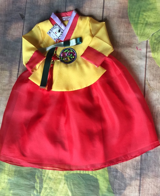 Hanbok cho bé ảnh thật sushi shop  kèm bờm dây treo