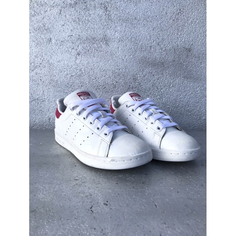 Giày thể thao chính hãng adidas stansmith gót đỏ.2hand real giá rẻ nt check size và màu ạ