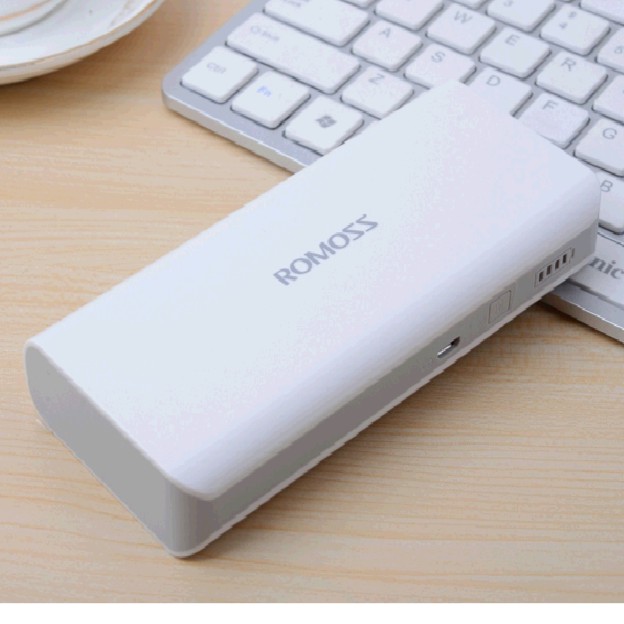 PIN DỰ PHÒNG RO MOSS 10.000MAH POLIME CAO CẤP