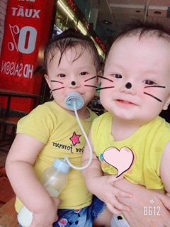 Bình sữa rảnh tay JIL JUMBL 300ml