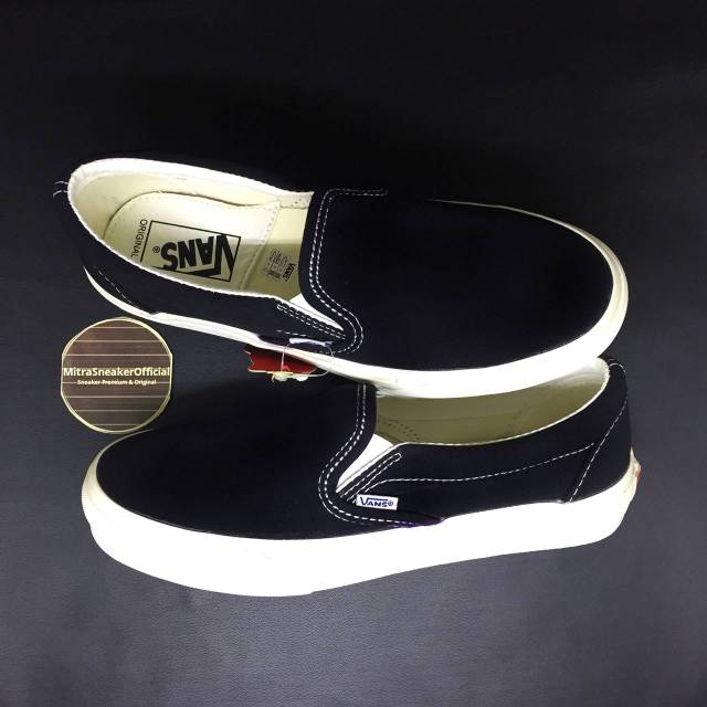 Giày Thể Thao Vans Vault Slip On Og Lx Màu Trắng Đen Thời Trang Cao Cấp