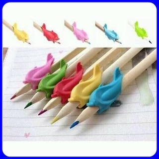 Đệm cầm bút con cá