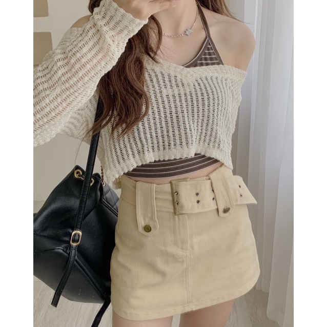 Set áo trễ vai len lướt kèm yếm dây kẻ sọc 743