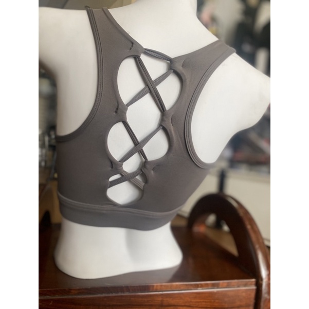 Áo tập lululululu