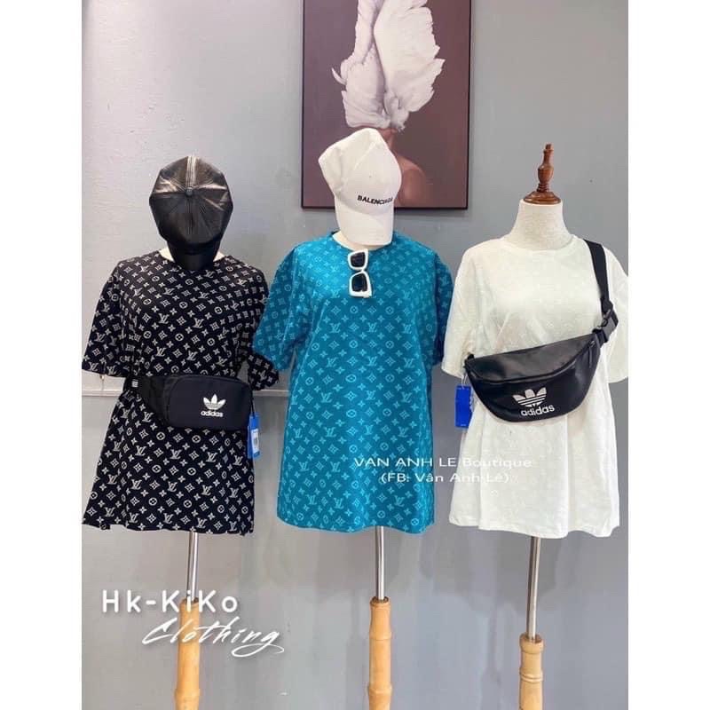 Áo phông chữ V L dập nổi