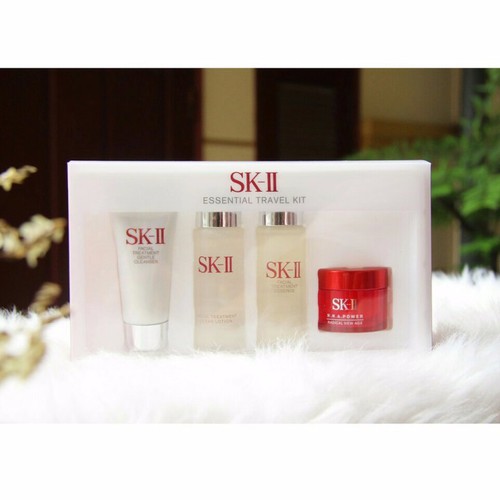 BỘ 4 SẢN PHẨM DƯỠNG TRẮNG DA THẦN THÁNH SK-II MINI (CHĂM SÓC DA TOÀN DIỆN A-Z)