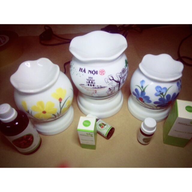 Đèn xông tinh dầu