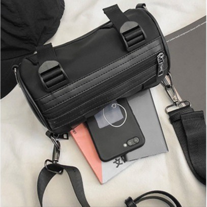 HeyMister - Túi đeo chéo hình trụ vải Oxford chống nước cá tính HeyMister Unisex HM15