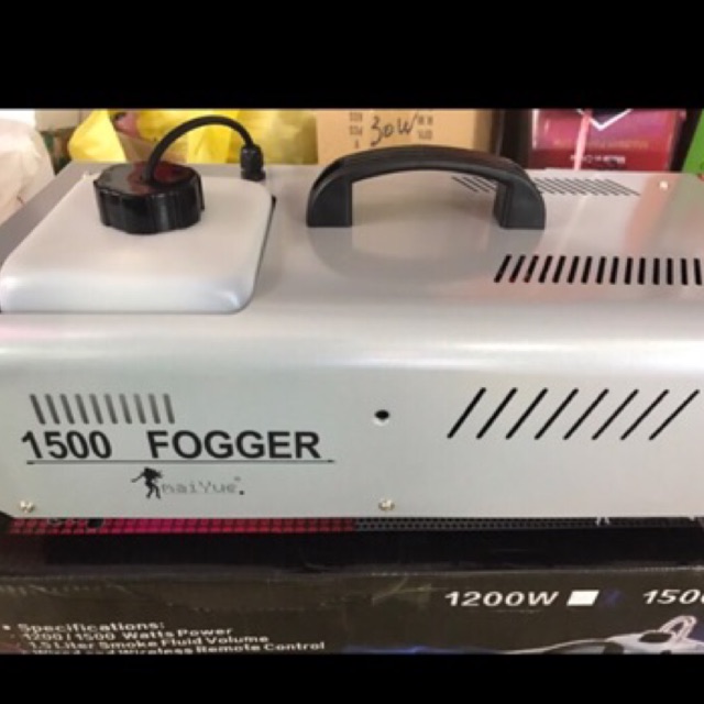 Máy tạo khói sân khấu 1500w