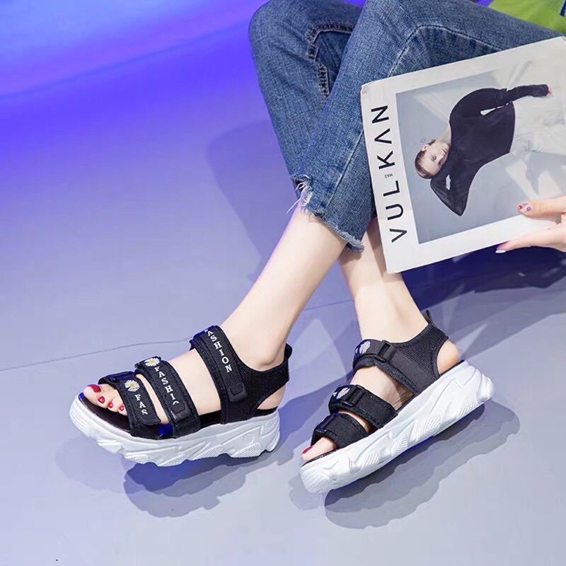 Sandal nữ Ulzang thời trang CAO CẤP 3 quai ngang hoa cúc gắn mác siêu đẹp nữ tính, Sandal nữ học sinh hàn quốc