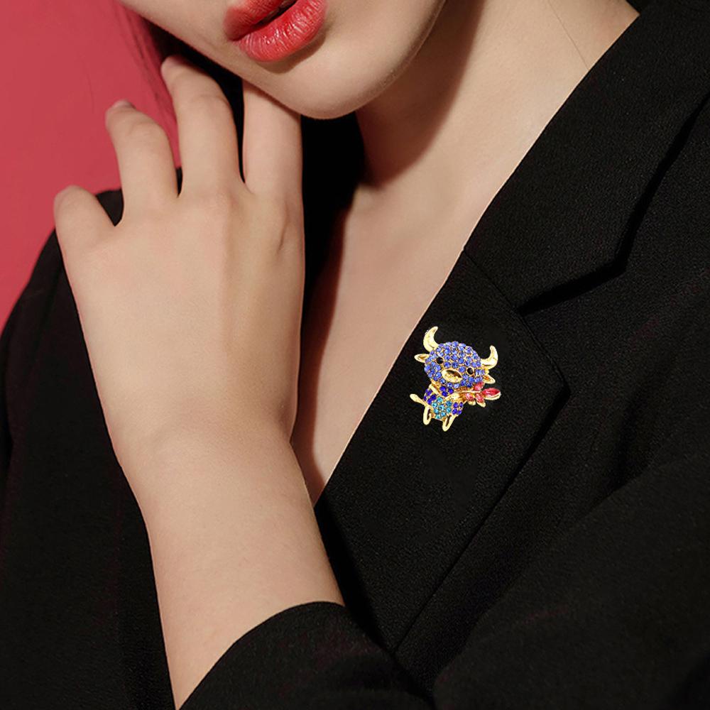 DWAYNE Cow Brooches Men Coat Women Opal Gifts Cute Animal Bag Lapel Pins