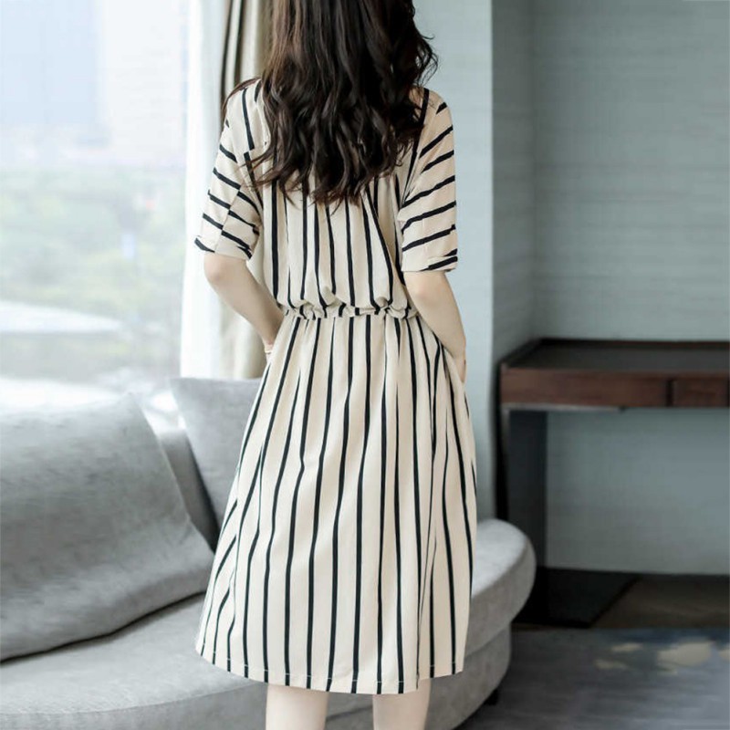 Đầm dáng xòe tay dài họa tiết kẻ sọc kiểu Hàn Quốc cho nữ | BigBuy360 - bigbuy360.vn