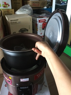 Nồi cơm điện Hasuka HSK836 (HSK-836) - 1.8 lít