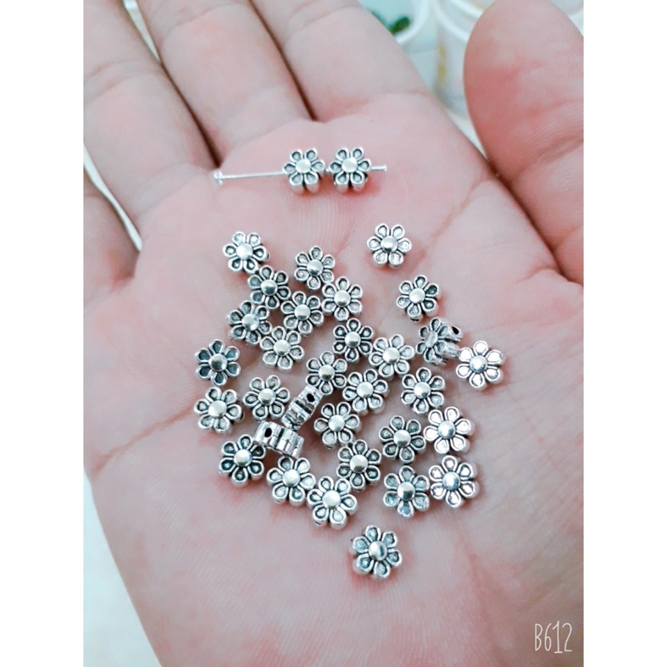 Charm giả bạc xỏ - lùa sỉ : 50 gram = 25k / 1 gói [ chuyên sỉ charm các loại giá sỉ rẻ nhất ]