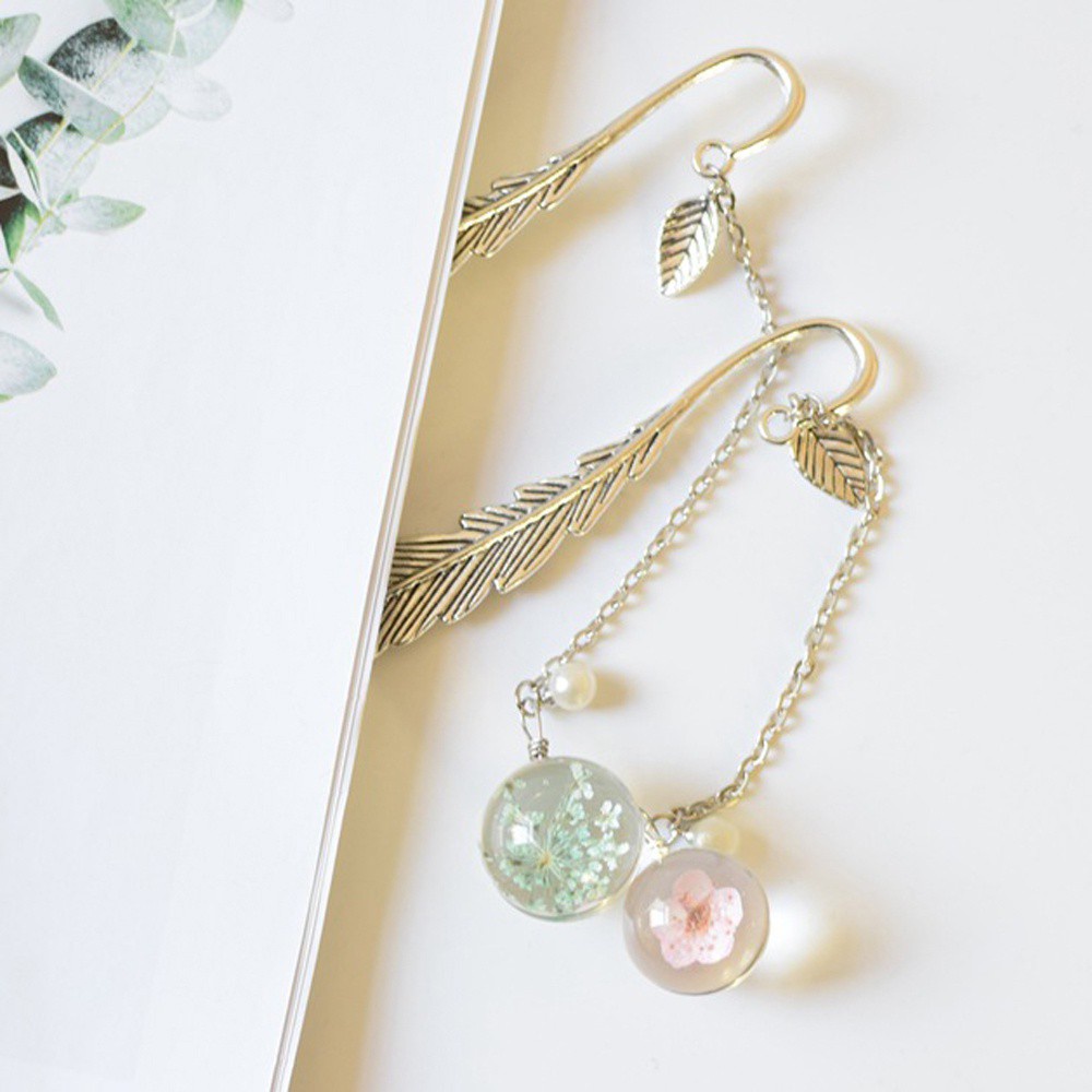 Giá đánh dấu trang sách bằng kim loại họa tiết hoa sấy khô phong cách cổ điển dành cho học sinh / giáo viên