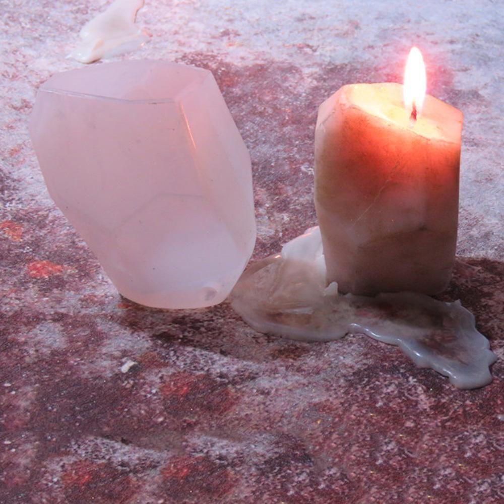 Khuôn Silicone Làm Xà Phòng Hình Cây Thơm DIY