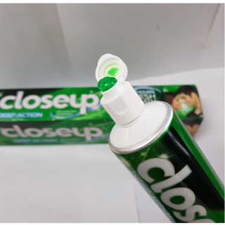 Kem đánh răng Closeup Thái Lan 160g