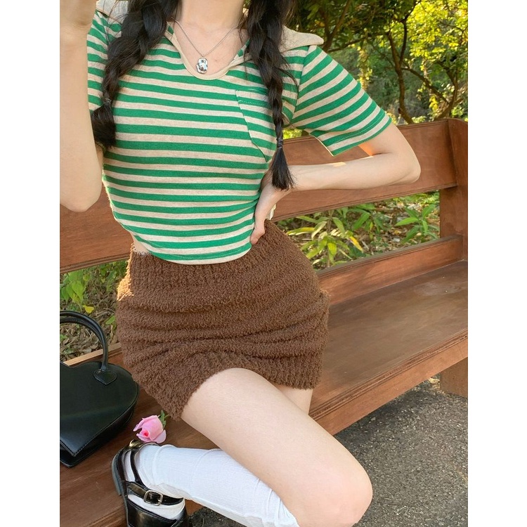 Áo Thun Croptop Ngắn Tay Cổ Chữ V Họa Tiết Kẻ Sọc Thời Trang Mùa Hè Dễ Phối Đồ Cho Nữ