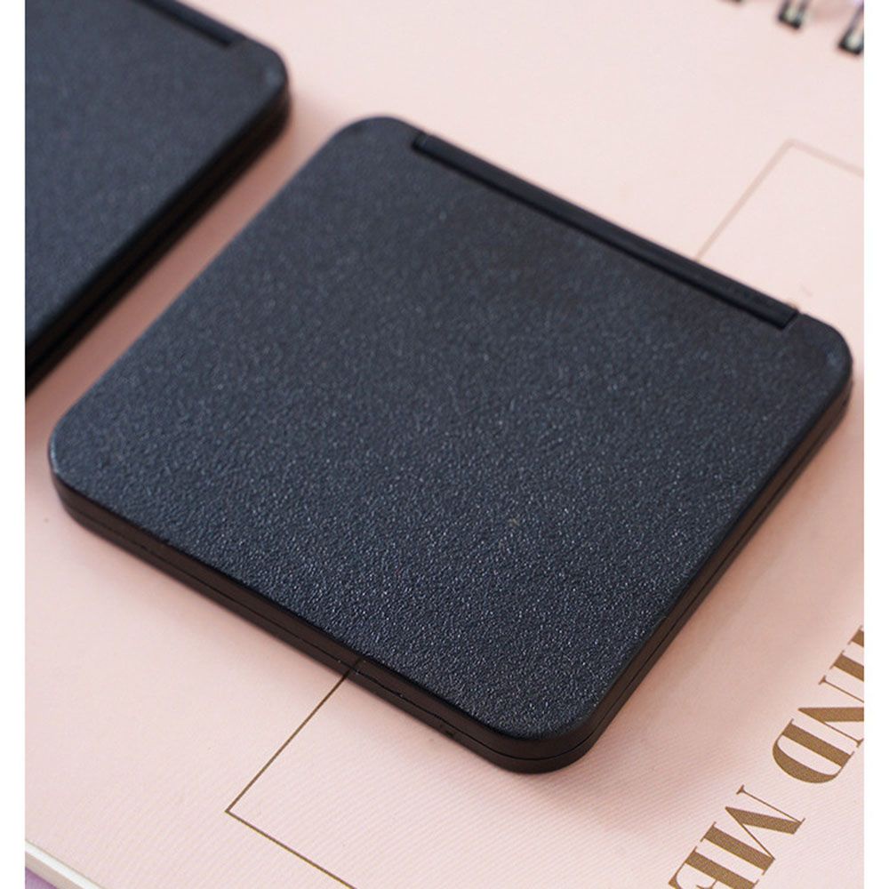 Gương trang điểm cầm tay hai mặt phóng to hoạt hình