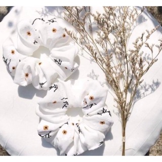 Srunchies hoa nhí