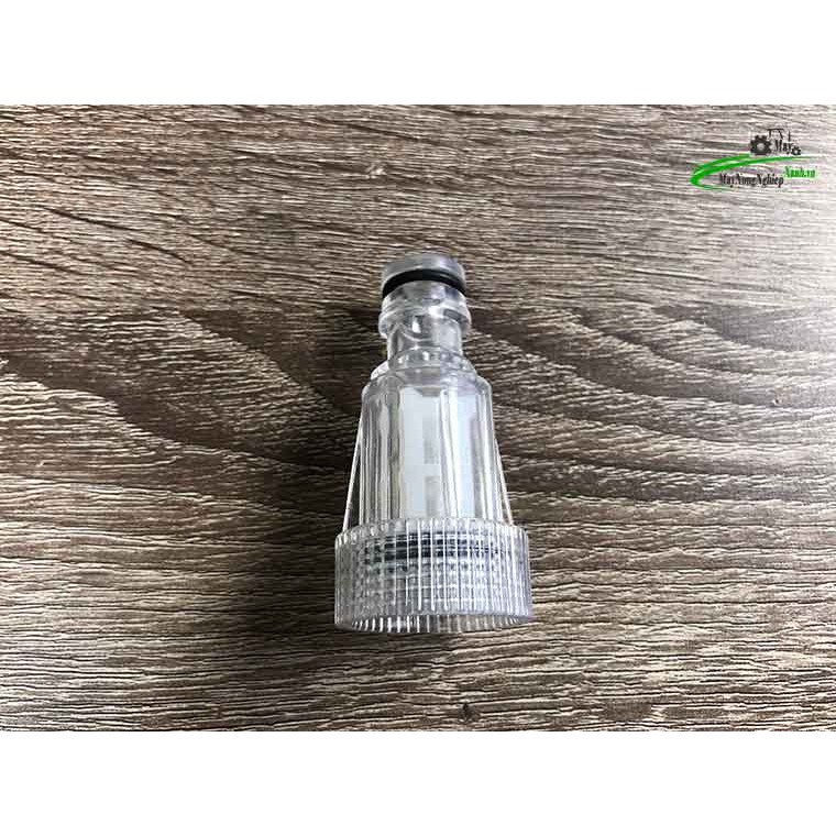 Đầu lọc nước máy rửa xe bằng nhựa.