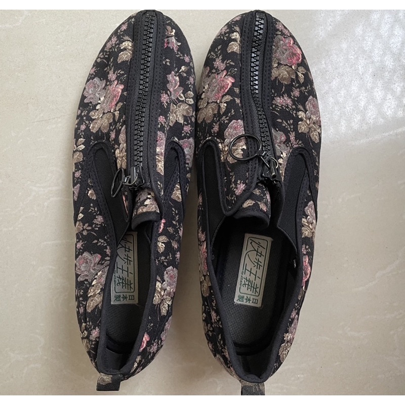 Thanh Lý Giày Hoạ Tiết Hoa Vintage Size 37