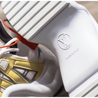 Giày Sneaker LV (full box, full phụ kiện)