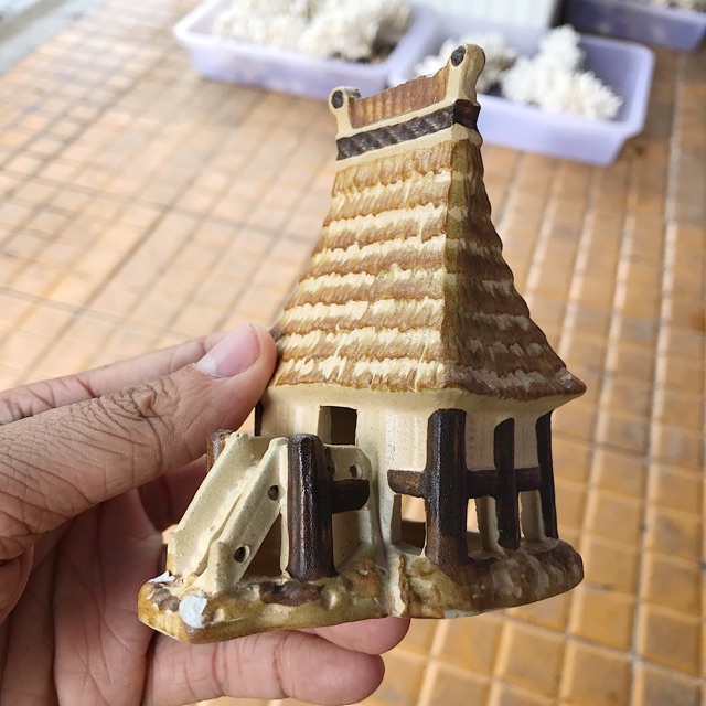 NHÀ RÔNG TRANG TRÍ HỒ CÁ NON BỘ DÀI 8CM CAO 5CM RỘNG 9CM