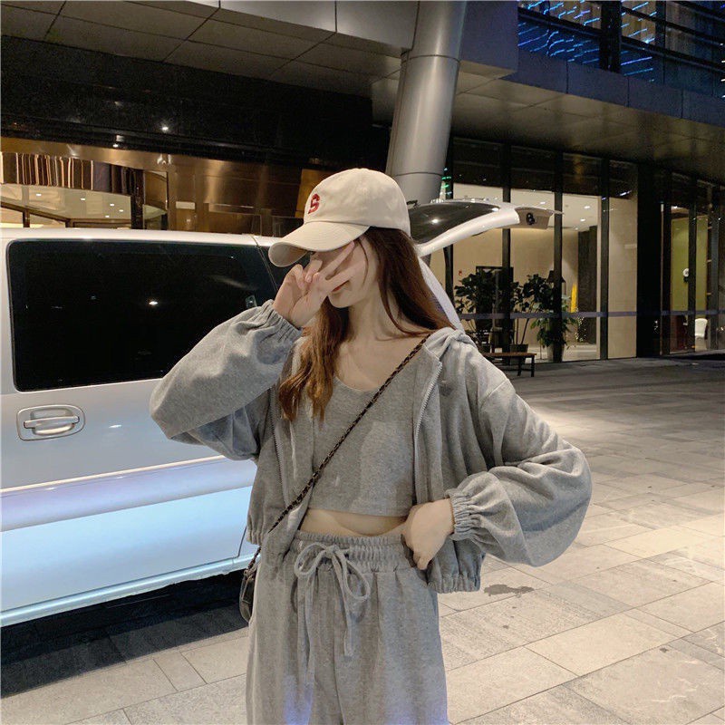 Set Đồ Thể Thao Gồm Áo Khoác Tay Dài Dáng Rộng + Áo Ba Lỗ + Quần Dài Phong Cách Hàn Quốc Dễ Thương Thời Trang Cho Nữ | BigBuy360 - bigbuy360.vn