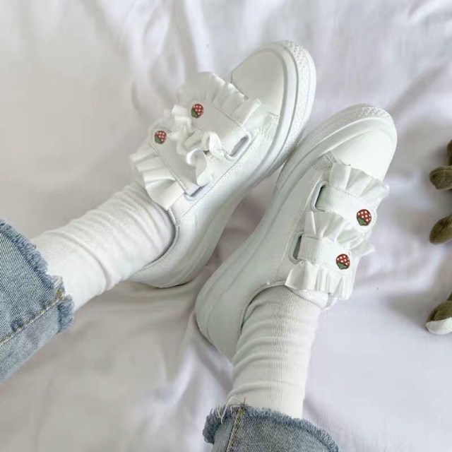 [ORDER] Giày ullzang quả dâu viền bèo