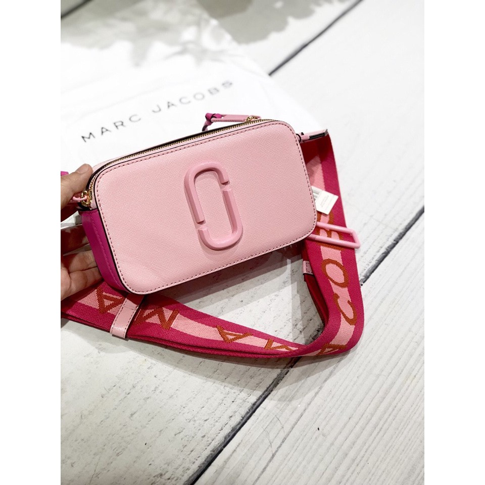 Túi đeo chéo Michael Kors
