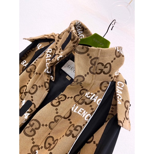 Áo khoác nữ có mũ thương hiệu Balenciaga x Gucci GC cao cấp