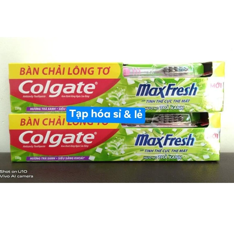 Kem Đánh Răng Colgate MaxFresh 2250g tặng bàn chải