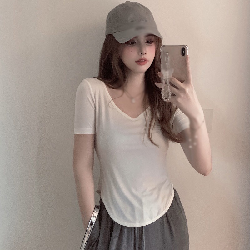 Áo thun màu trơn tay ngắn cổ V thoáng khí thời trang nữ