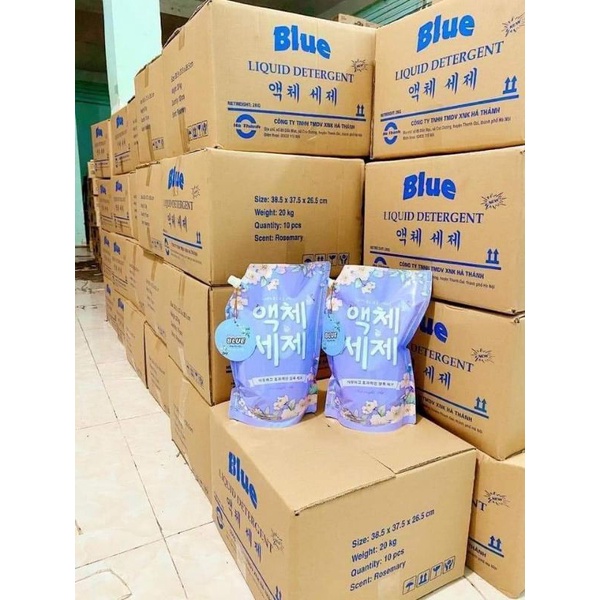 Nước giặt Blue Hàn Quốc, túi 02 lít thơm ngát.