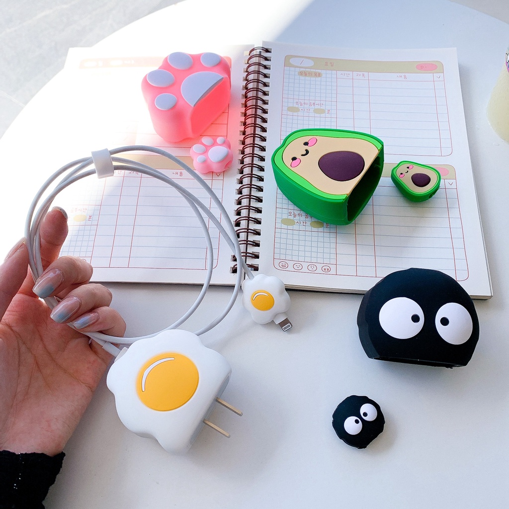 Vỏ Bọc Bảo Vệ Dây Cáp Sạc usb 18W 20W Họa Tiết Hoạt Hình Dễ Thương Cho Iphone Ipad